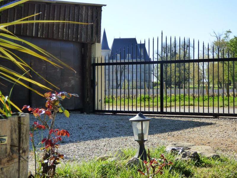 Le Coeur Des Vignes Hotel Pauillac Bagian luar foto