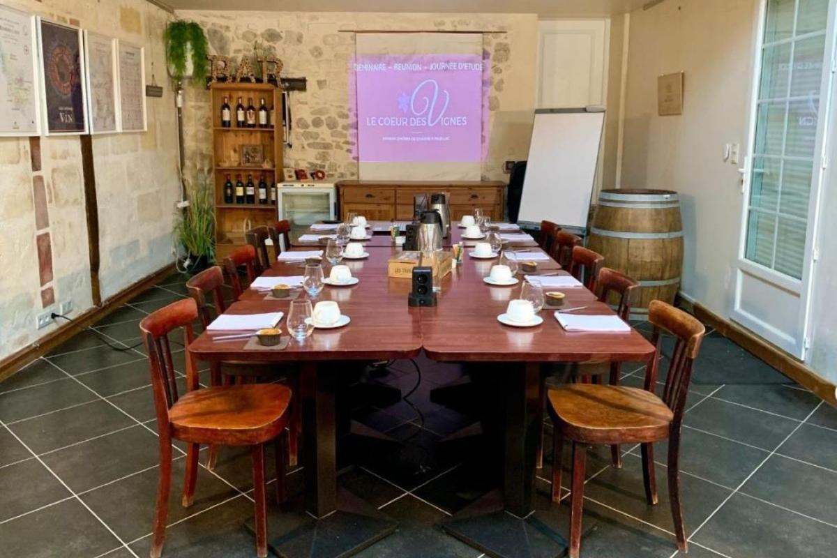 Le Coeur Des Vignes Hotel Pauillac Bagian luar foto